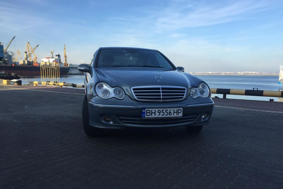 Продам Mercedes-Benz C-Class 2004 года в Одессе