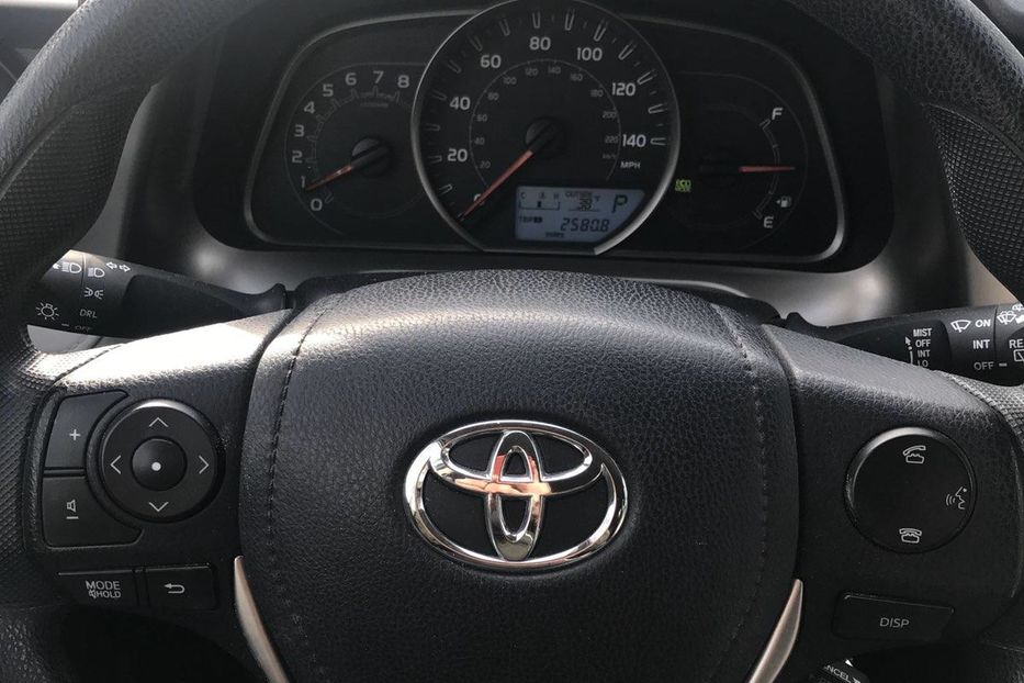 Продам Toyota Rav 4 2013 года в г. Золочев, Львовская область