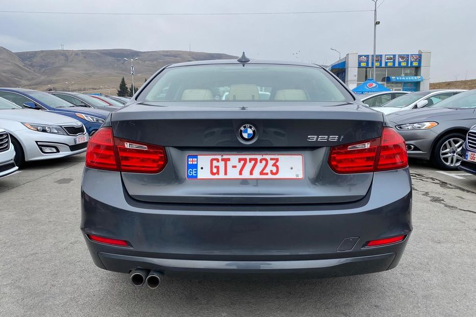 Продам BMW 328 2014 года в Киеве