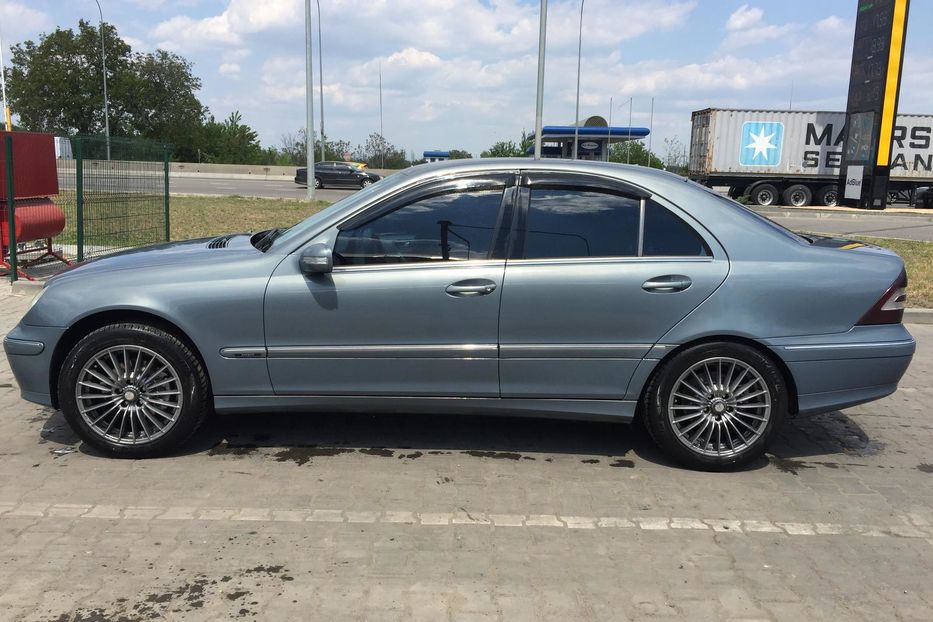 Продам Mercedes-Benz C-Class 2004 года в Одессе