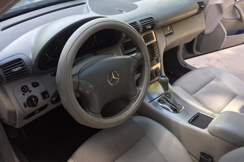 Продам Mercedes-Benz C-Class 2004 года в Одессе