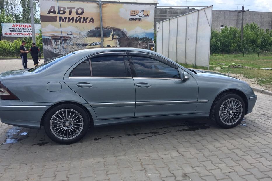 Продам Mercedes-Benz C-Class 2004 года в Одессе