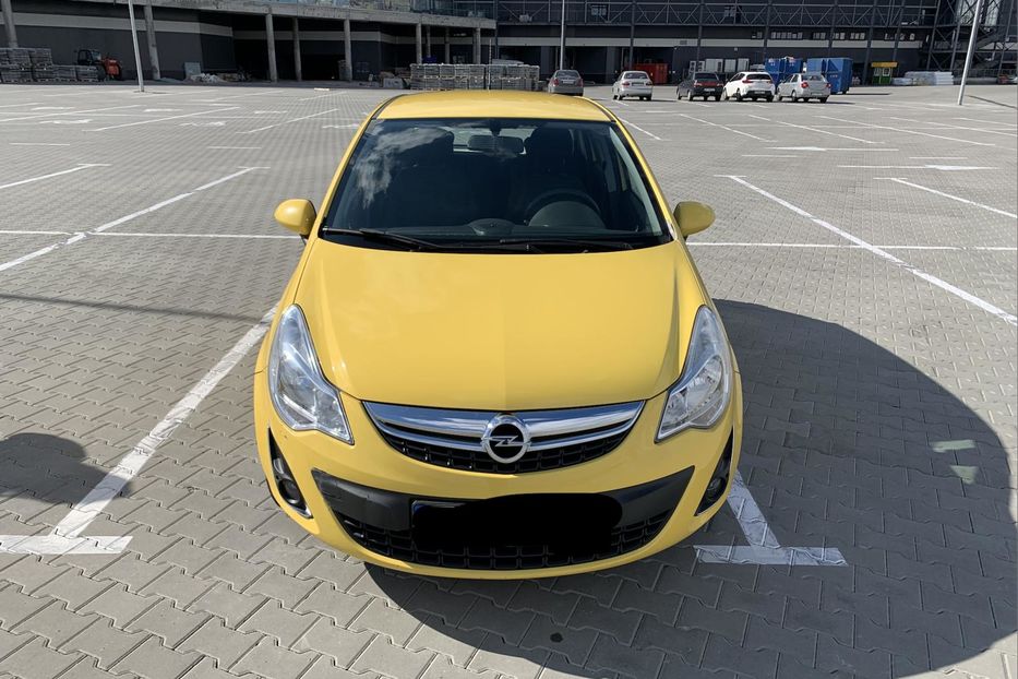 Продам Opel Corsa 2012 года в Киеве