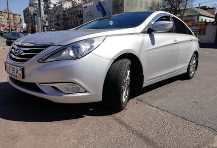 Продам Hyundai Sonata YF LPI 2015 года в Киеве