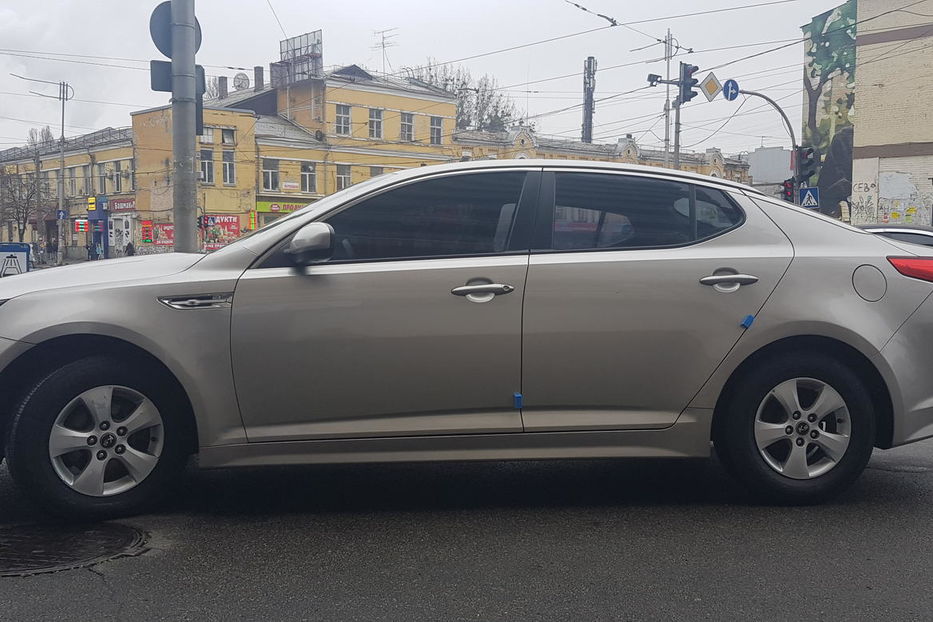 Продам Kia Optima LPI 2013 года в Киеве