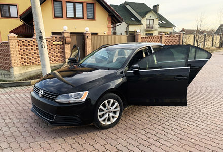 Продам Volkswagen Jetta SE 2014 года в Черновцах