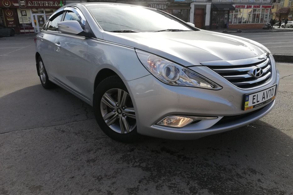 Продам Hyundai Sonata YF LPI 2016 года в Киеве