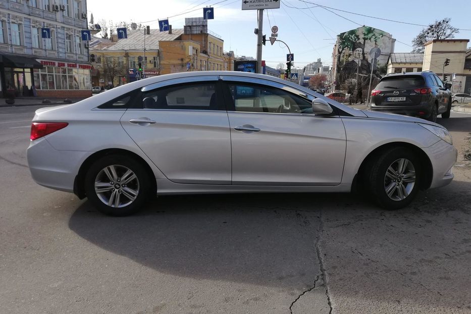 Продам Hyundai Sonata YF LPI 2016 года в Киеве