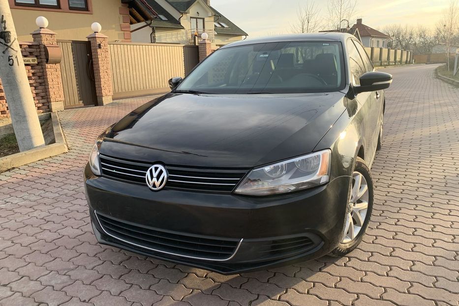 Продам Volkswagen Jetta SE 2014 года в Черновцах