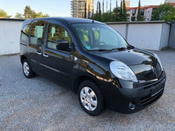 Продам Renault Kangoo пасс. 2011 года в г. Иршава, Закарпатская область