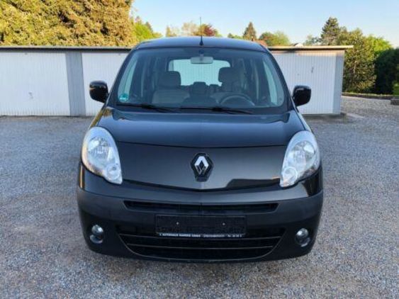 Продам Renault Kangoo пасс. 2011 года в г. Иршава, Закарпатская область