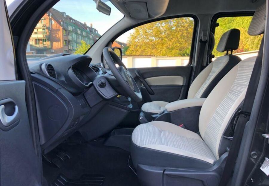 Продам Renault Kangoo пасс. 2011 года в г. Иршава, Закарпатская область