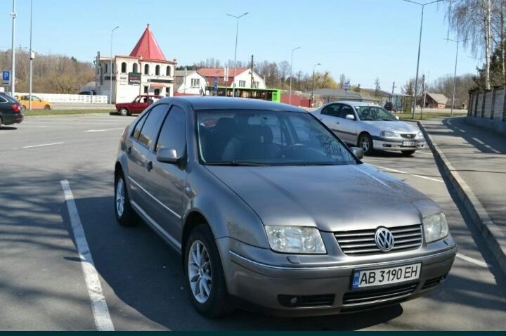 Продам Volkswagen Bora 2004 года в Виннице