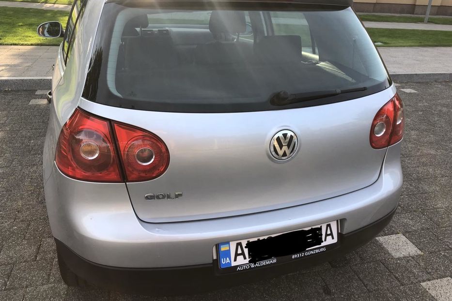 Продам Volkswagen Golf V 2004 года в Киеве