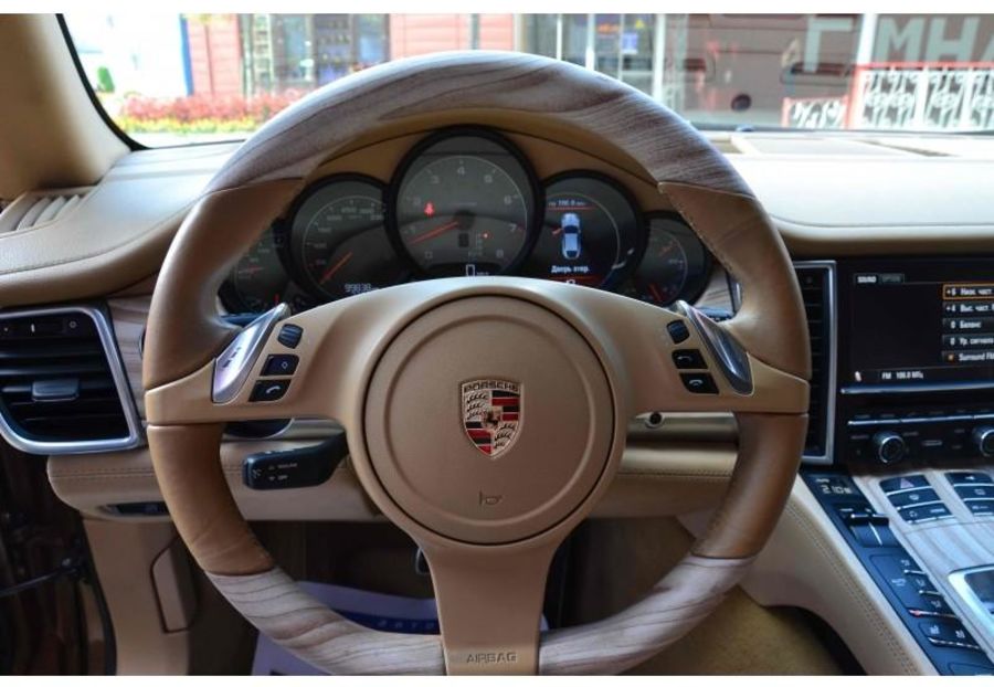 Продам Porsche Panamera 3.6i 2011 года в Львове