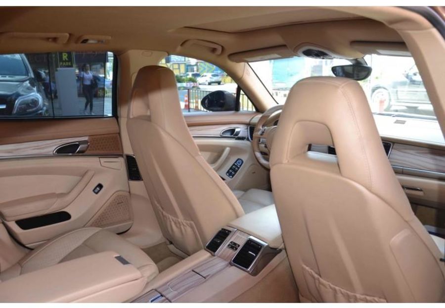 Продам Porsche Panamera 3.6i 2011 года в Львове