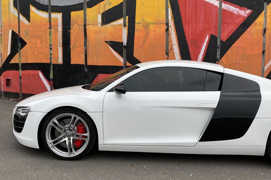 Продам Audi R8 quattro 4.2 2008 года в Киеве