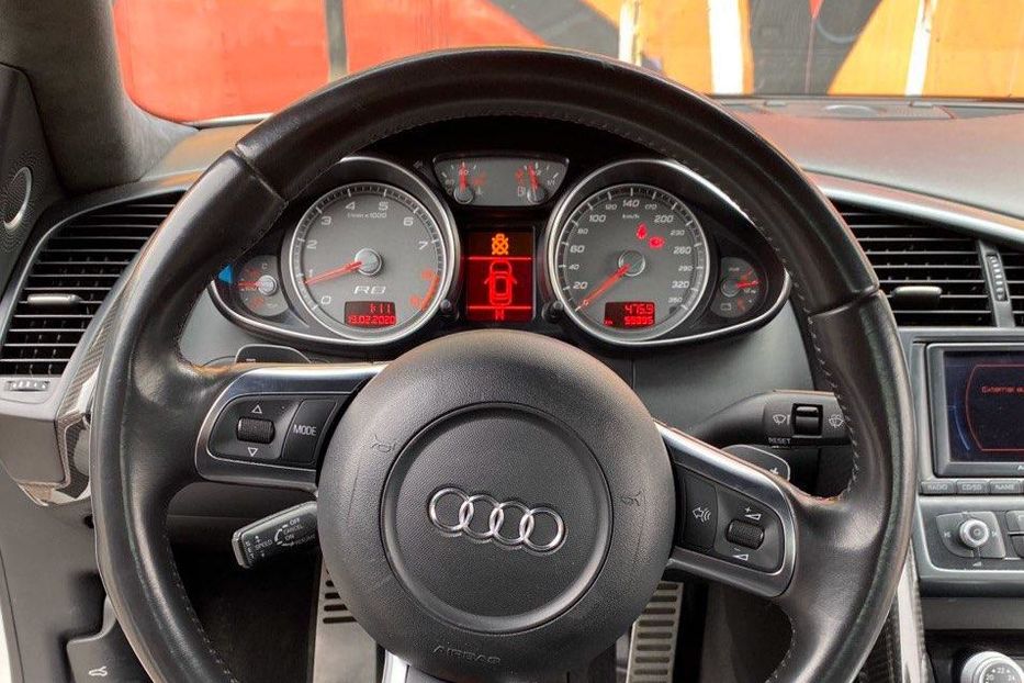 Продам Audi R8 quattro 4.2 2008 года в Киеве