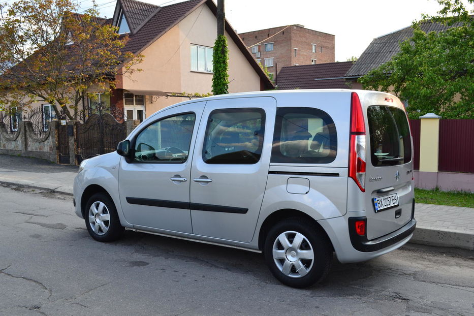 Продам Renault Kangoo пасс. 1.5DCI 66-kw 2015 года в Хмельницком