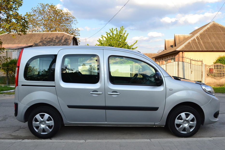 Продам Renault Kangoo пасс. 1.5DCI 66-kw 2015 года в Хмельницком