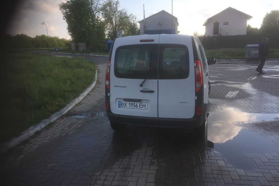 Продам Renault Kangoo пасс. Long 2010 года в Ровно