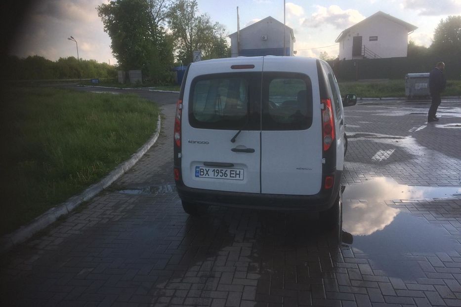 Продам Renault Kangoo пасс. Long 2010 года в Ровно