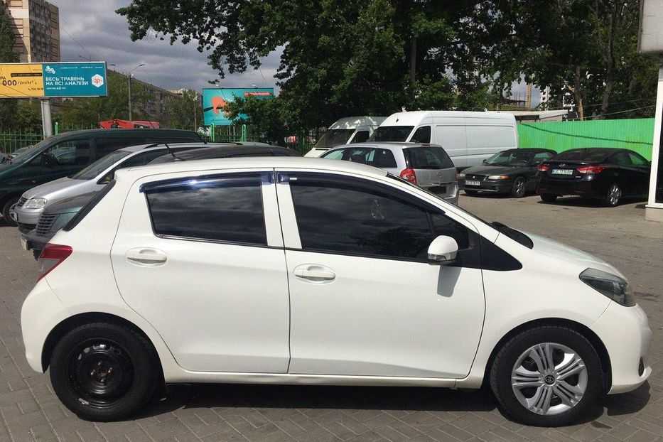 Продам Toyota Yaris 2012 года в Одессе