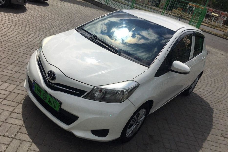 Продам Toyota Yaris 2012 года в Одессе