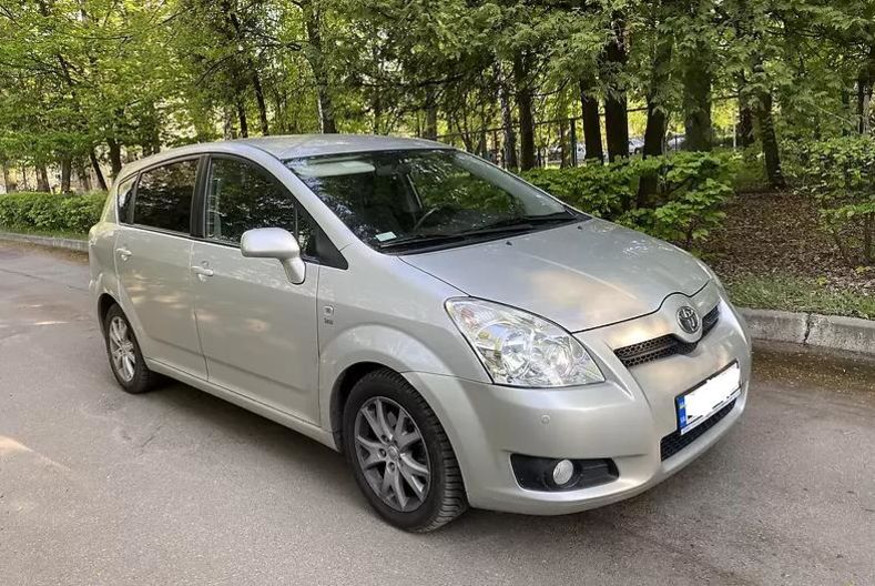 Продам Toyota Verso  D-4D Sol 2008 2008 года в Киеве