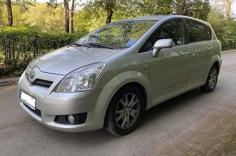 Продам Toyota Verso  D-4D Sol 2008 2008 года в Киеве