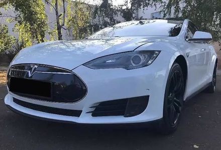 Продам Tesla Model S 2013 года в Киеве