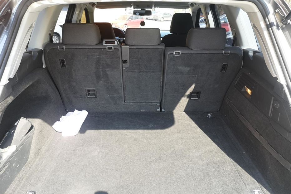 Продам Volkswagen Touareg 2011 года в Киеве