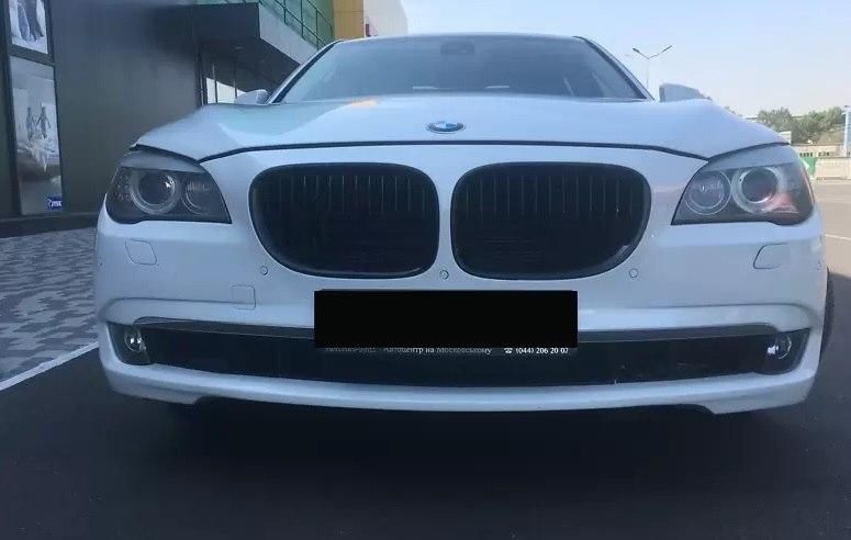 Продам BMW 740 2011 года в Киеве