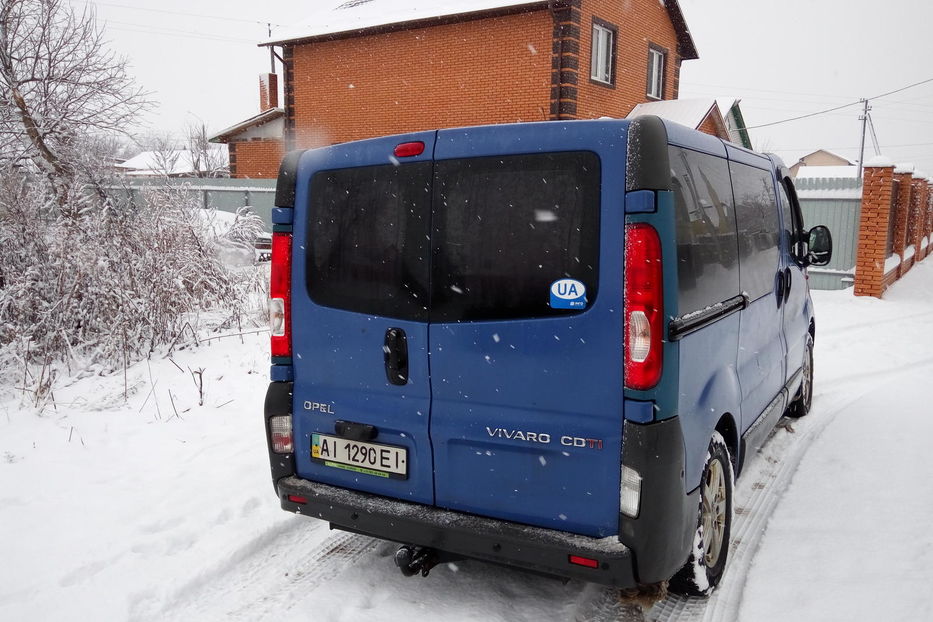 Продам Opel Vivaro пасс. 2.0 CDTI 2010 года в Киеве