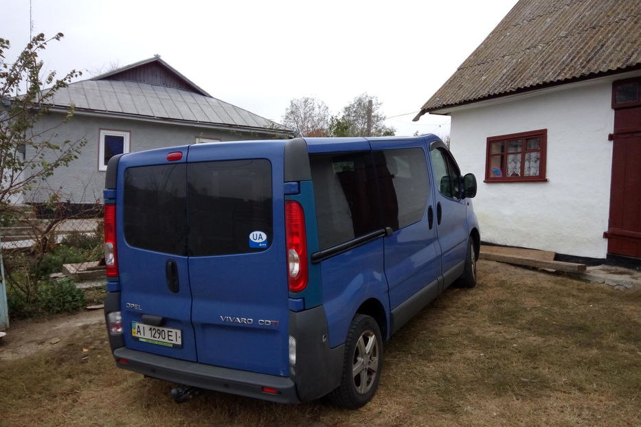 Продам Opel Vivaro пасс. 2.0 CDTI 2010 года в Киеве