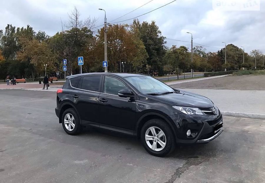 Продам Toyota Rav 4 Легковой / внедорожник  2013 года в Запорожье