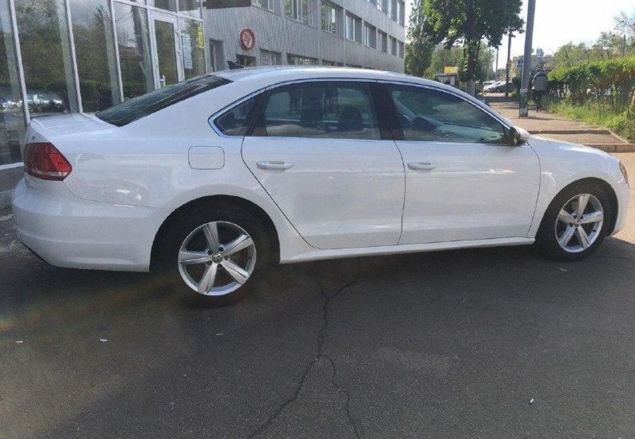 Продам Volkswagen Passat B7 2012 года в Киеве