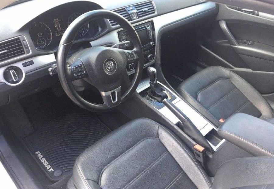 Продам Volkswagen Passat B7 2012 года в Киеве