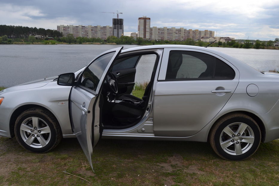 Продам Mitsubishi Lancer X 2012 года в Харькове