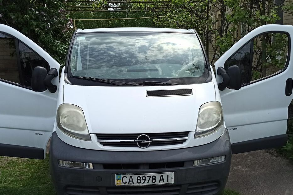 Продам Opel Vivaro груз. 8+1грузо пасажир 2002 года в Черкассах