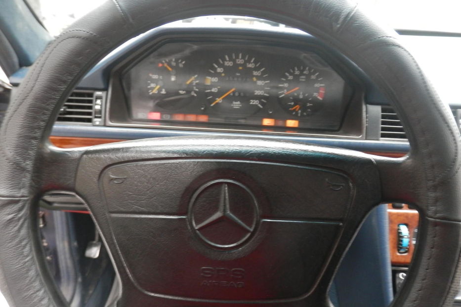 Продам Mercedes-Benz 220 1994 года в г. Маньковка, Черкасская область