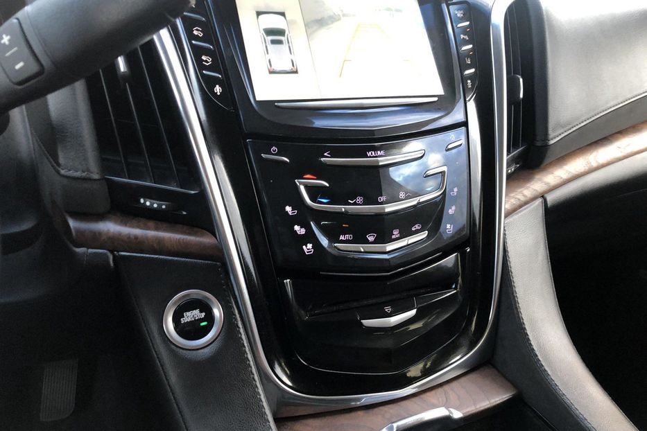 Продам Cadillac Escalade Premium Luxury 2015 года в Киеве