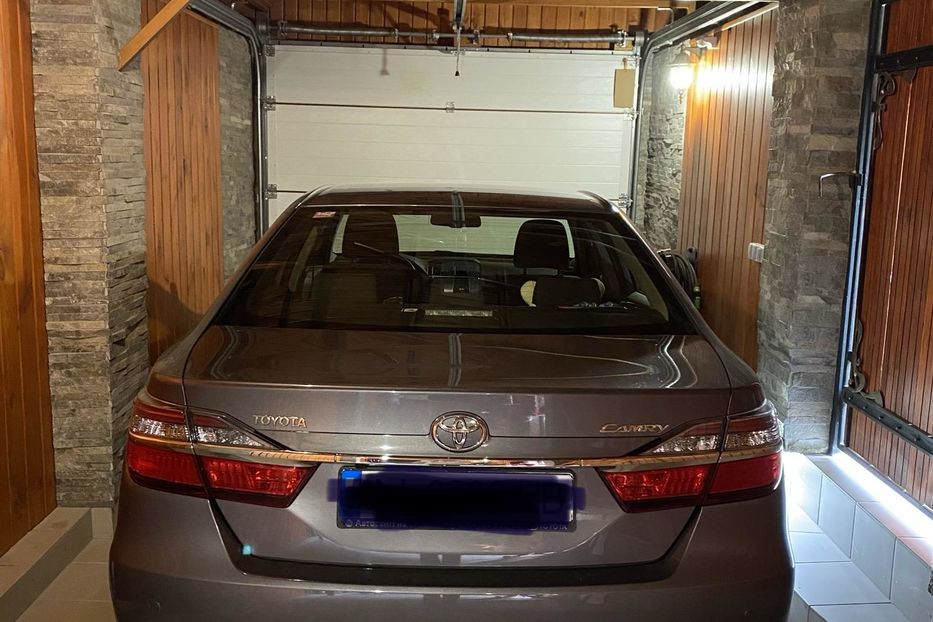 Продам Toyota Camry 2017 года в Киеве