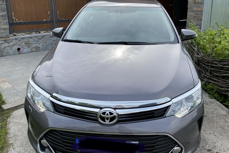 Продам Toyota Camry 2017 года в Киеве