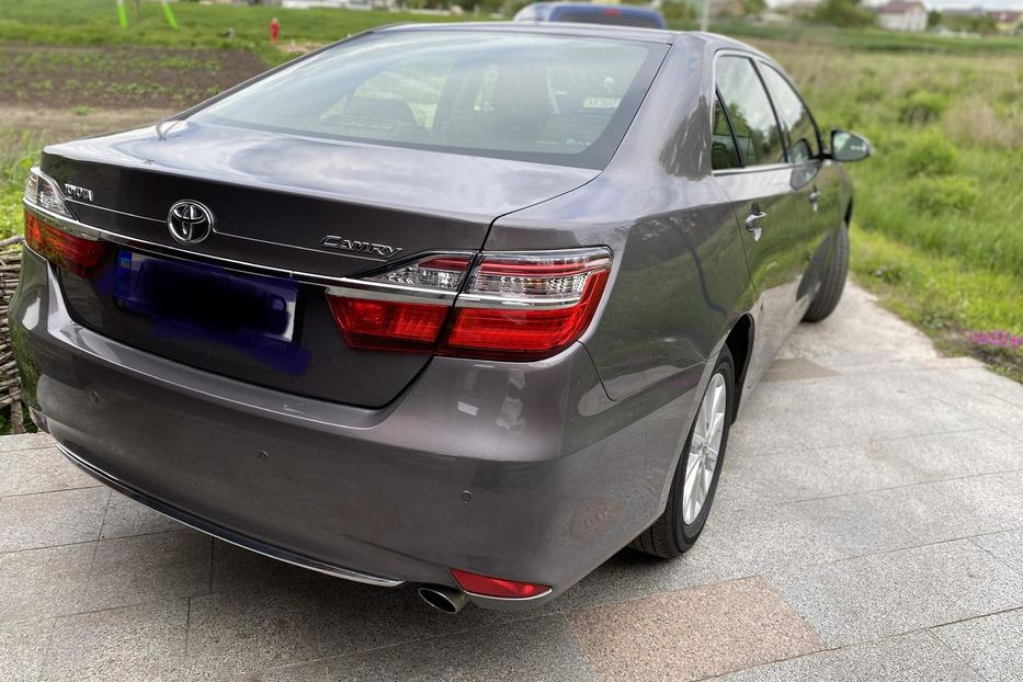 Продам Toyota Camry 2017 года в Киеве