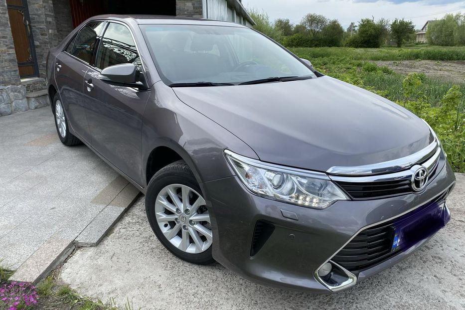 Продам Toyota Camry 2017 года в Киеве
