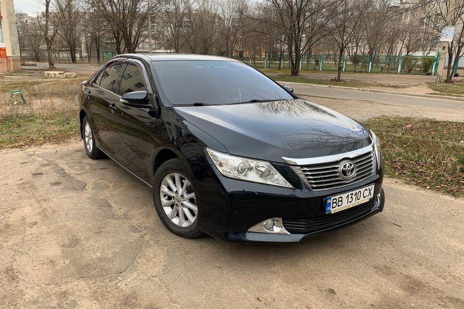 Продам Toyota Camry 2014 года в г. Северодонецк, Луганская область