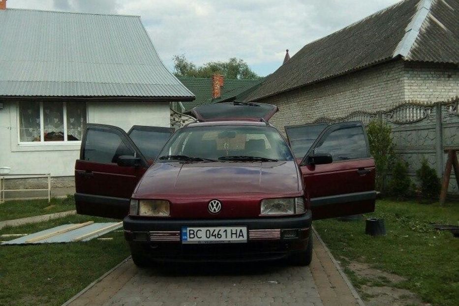 Продам Volkswagen Passat B3 б3 1992 года в Львове