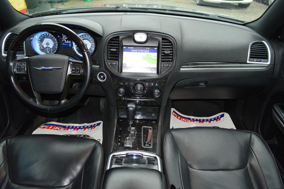 Продам Chrysler 300 C 2013 года в Львове