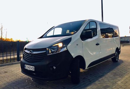 Продам Opel Vivaro пасс. Оригынальний пасажир 2015 года в г. Дрогобыч, Львовская область